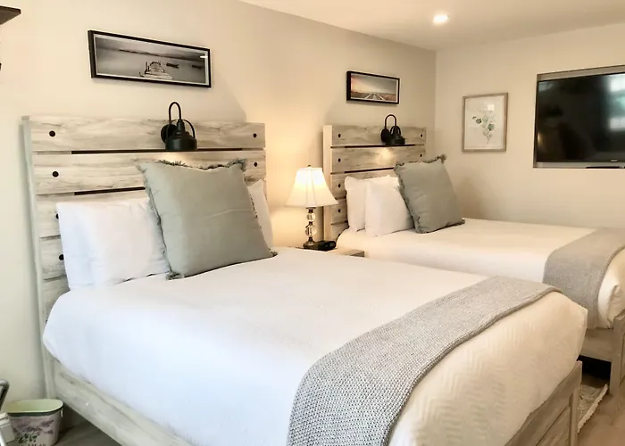 Tattingstone Inn